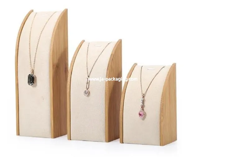 Xyoob Ntoo Ntoo Rooj Ntoo