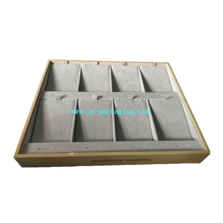 Pendants thiab qhwv ntsej ntoo tais